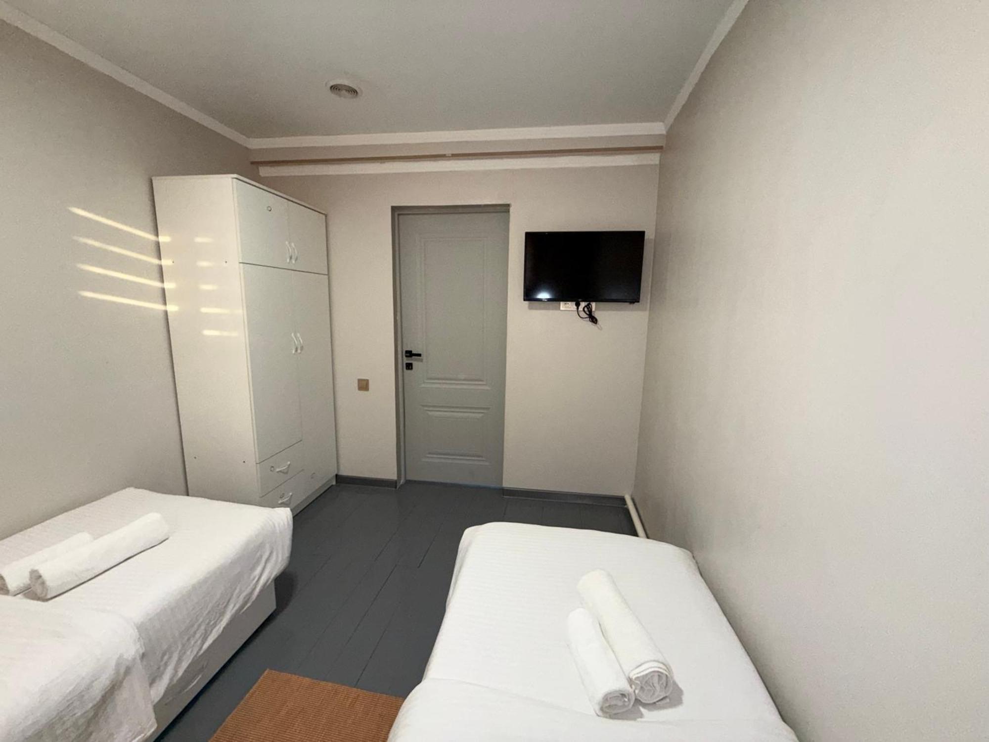 Salamat Hotel Bischkek Exterior foto